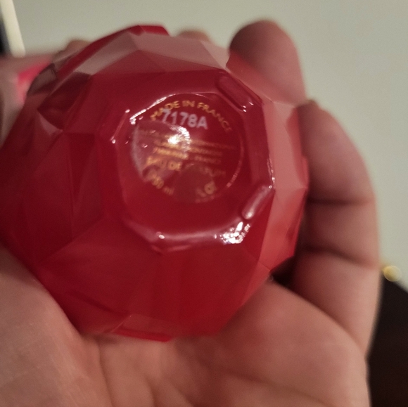 "So Sweet" By Lolita Lempicka Fragrance - Picture 7 of 9